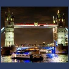 Pearl of London at Tower Bridge